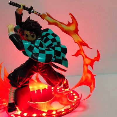 Figurine Demon Slayer Tanjiro LED Tresor Otaku