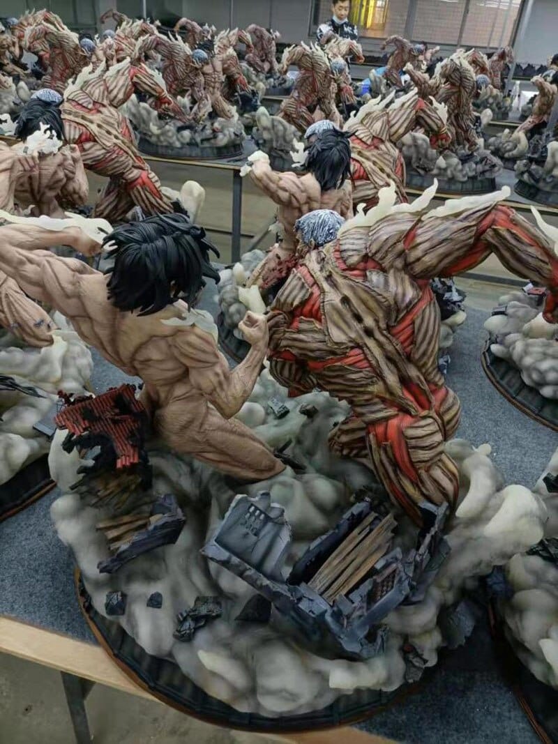 Figurine SNK Collector en Resine Titan Assaillant vs Titan Cuirassé 0 Tresor Otaku